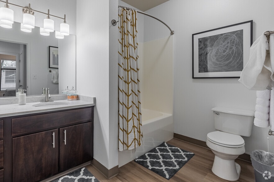 More Photos Of 1102 NW Lovejoy St, Portland Apartments For Lease