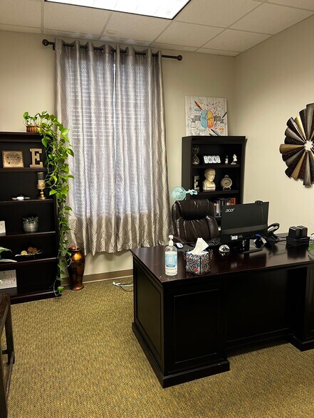 More Photos Of 1637 Athens Hwy, Grayson Office For Sale