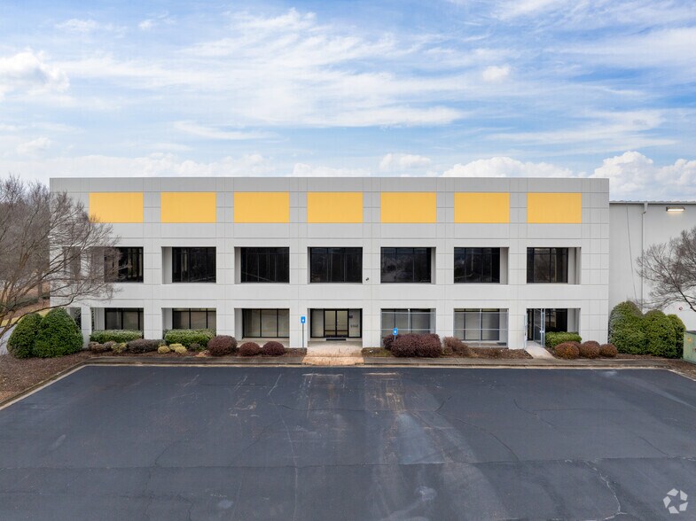 More Photos Of 860 John B Brooks Rd, Pendergrass Distribution For Lease