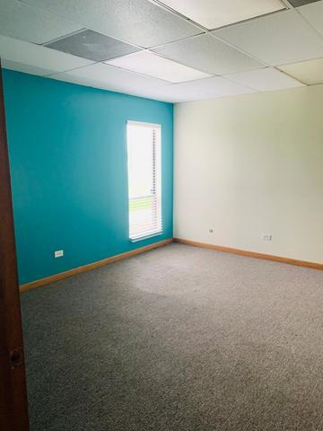 More Photos Of 20654 Burl Ct, Joliet Flex For Lease