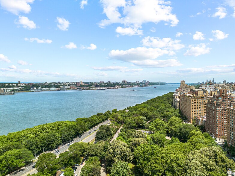 More Photos Of 311 W 78th St, New York Apartments For Sale