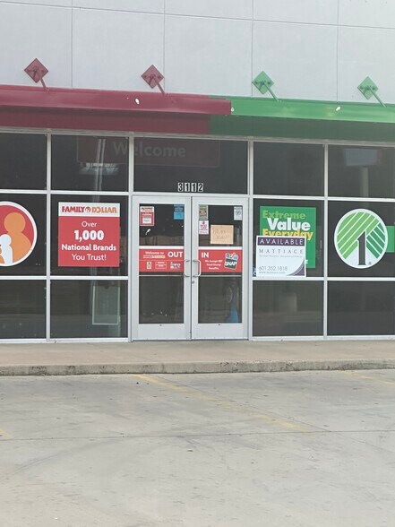 More Photos Of 3112 Highway 16 E, Carthage Freestanding For Lease