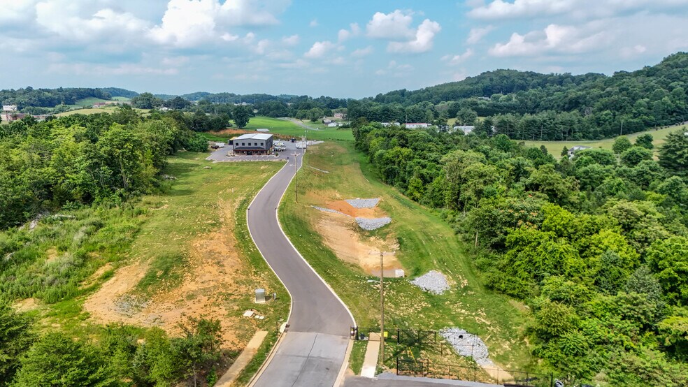 More Photos Of 915 Millennium Ct, Blountville Warehouse For Sale