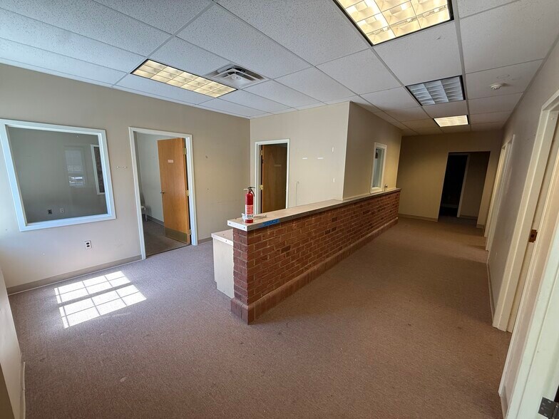 More Photos Of 1725 Endeavor Dr, Williamsburg Warehouse For Lease