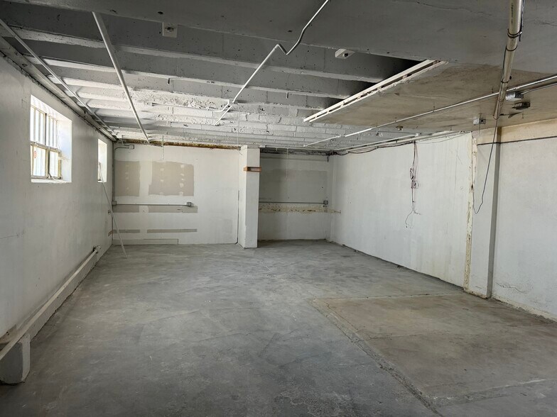 More Photos Of 5701 W 25th Ave, Edgewater Apartments For Lease