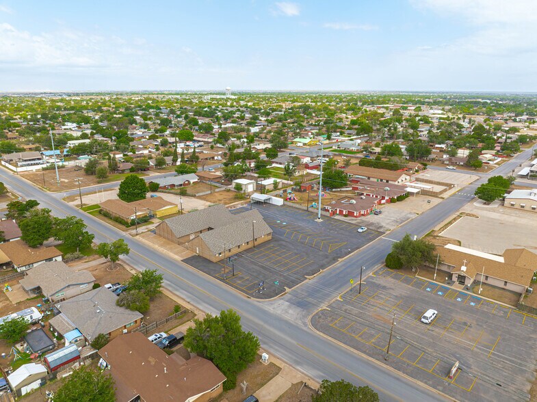 More Photos Of 1001 Austin St, Midland Religious Facility For Sale