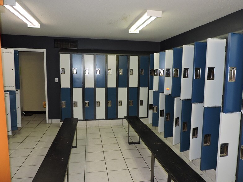 More Photos Of 7710 50th Ave, Red Deer Health Club For Lease