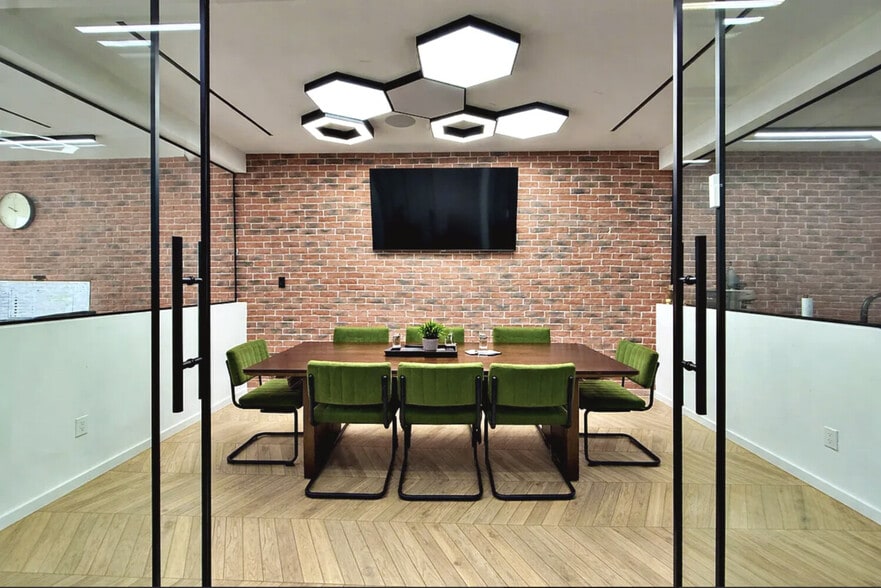 More Photos Of 989 Halsey St, Brooklyn Apartments For Sale