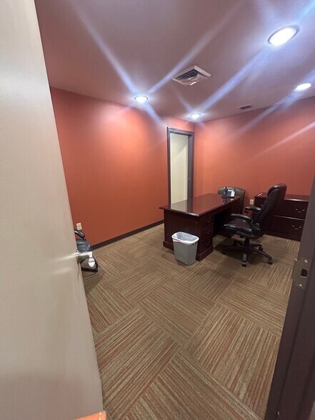 More Photos Of 12205 County Line Rd, Madison Medical For Lease