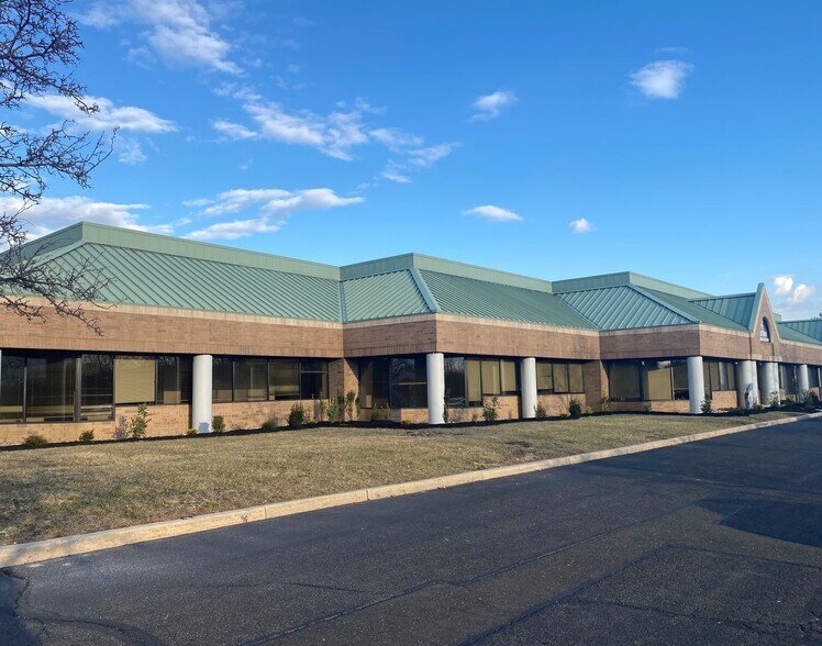 Primary Photo Of 400 Laurel Oak Rd, Voorhees Medical For Sale