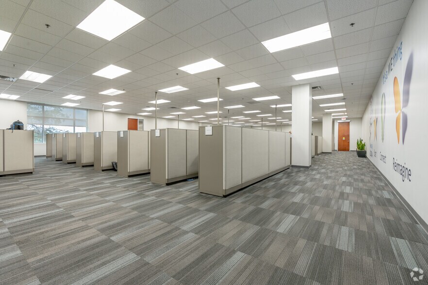 More Photos Of 2850 Lake Vista Dr, Lewisville Office Residential For Lease