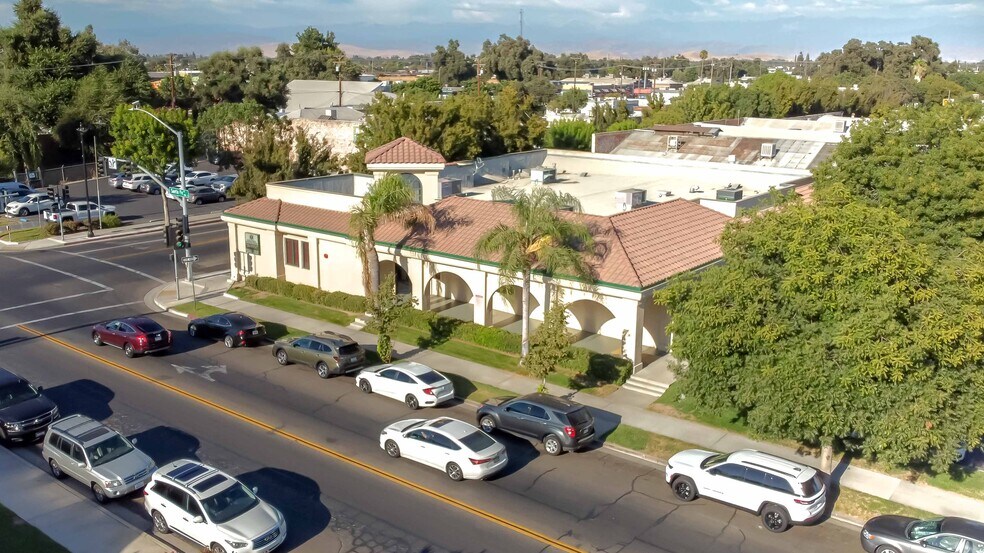 More Photos Of 100 S Santa Fe St, Visalia Medical For Sale