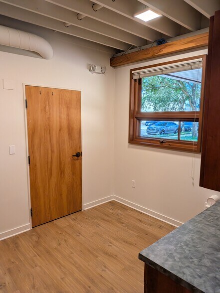 More Photos Of 165 Lincoln Ave, Winter Park Office For Lease