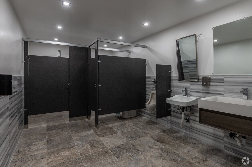 More Photos Of 171 S Anita Dr, Orange Medical For Lease