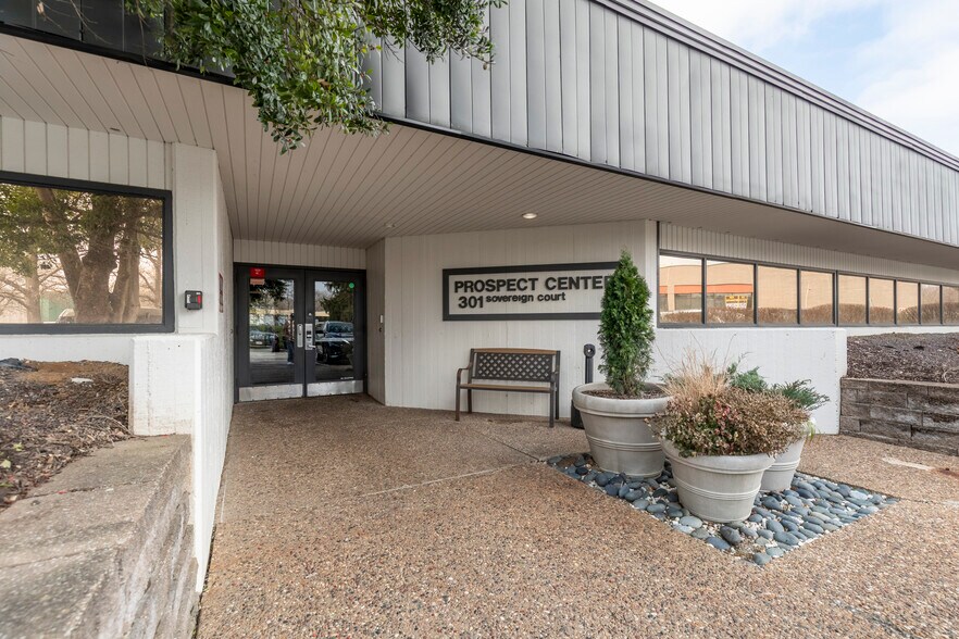 Primary Photo Of 301 Sovereign Ct, Manchester Medical For Lease