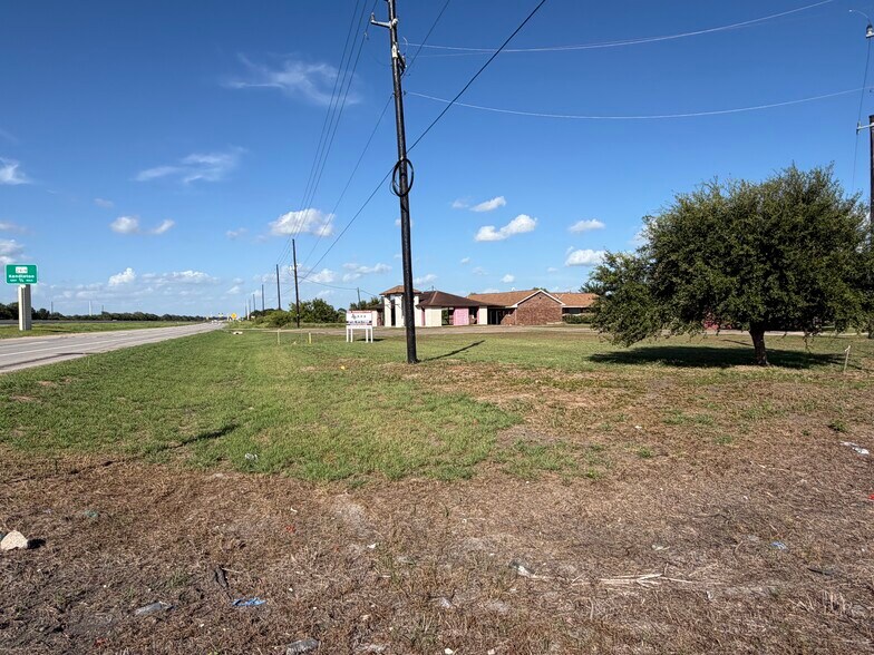 More Photos Of 111 County Road 227, East Bernard Freestanding For Lease