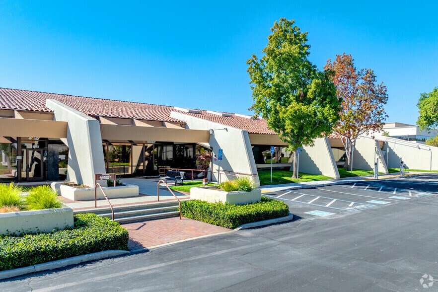 More Photos Of 195 S Milpitas Blvd, Milpitas Research And Development For Lease