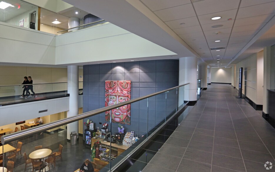 More Photos Of 1000 Woodbury Rd, Woodbury Office For Lease