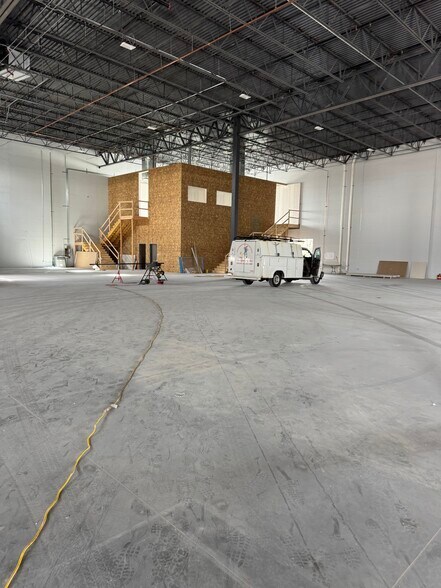 More Photos Of 235 Sugar St, Layton Industrial For Lease