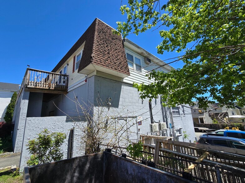 More Photos Of 238-240 Spring St, Newton Apartments For Sale