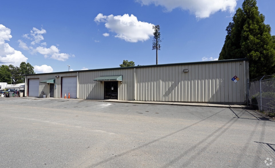 More Photos Of 7226 Harrisburg Rd, Charlotte Warehouse For Sale