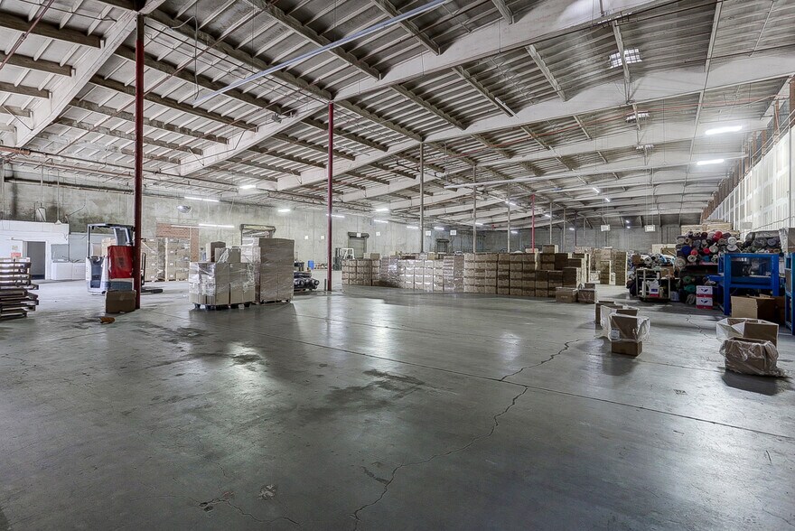 More Photos Of 1439 S Herbert Ave, Commerce Warehouse For Sale