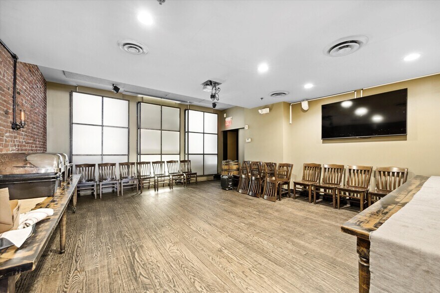 More Photos Of 117 Chestnut St, Philadelphia Apartments For Lease