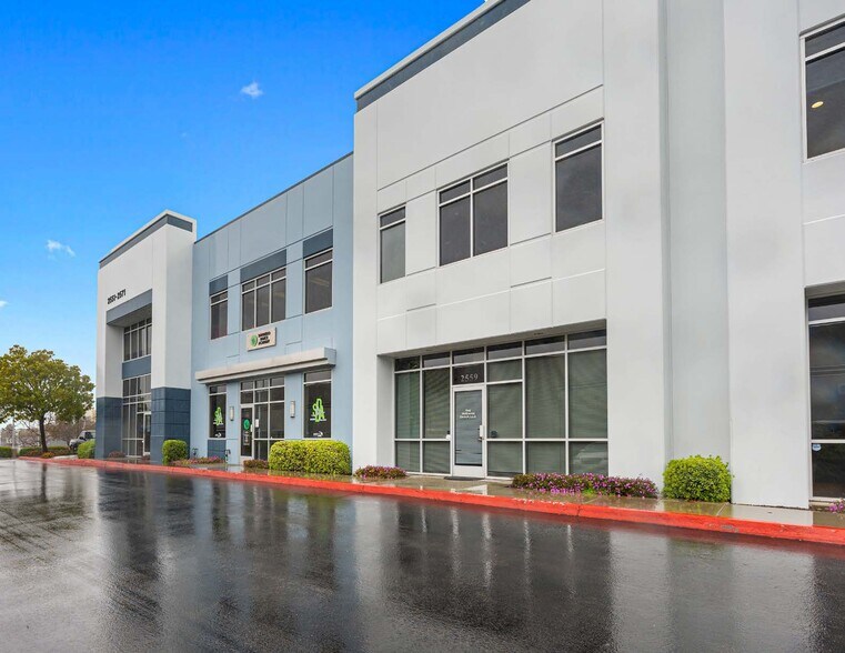 More Photos Of 2551-2571 Mast Way, Chula Vista Office Residential For Sale