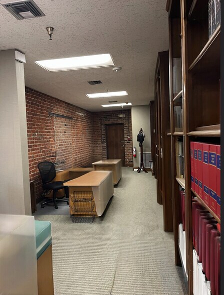 More Photos Of 328 Lafayette St, New Orleans Loft Creative Space For Sale