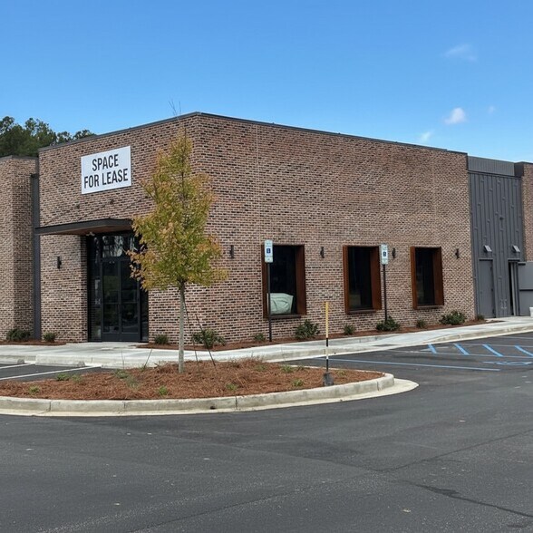 More Photos Of 448 Sigma Dr, Summerville General Retail For Lease