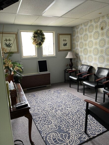 More Photos Of 126 Prospect St, Pawtucket Medical For Lease