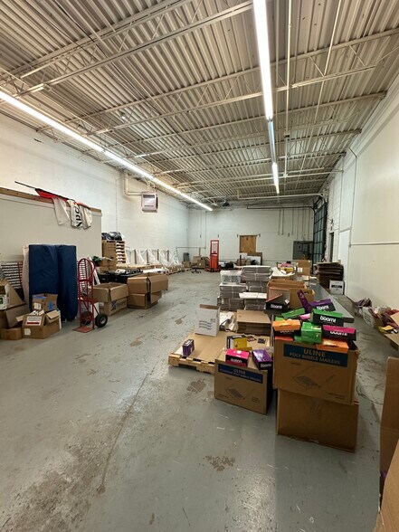 More Photos Of 7255 Industrial Park Blvd, Mentor Manufacturing For Lease