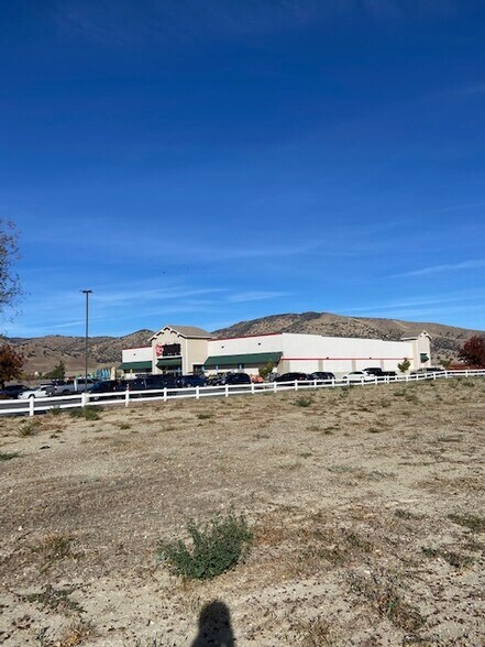 More Photos Of 408 N Mill St, Tehachapi Land For Sale