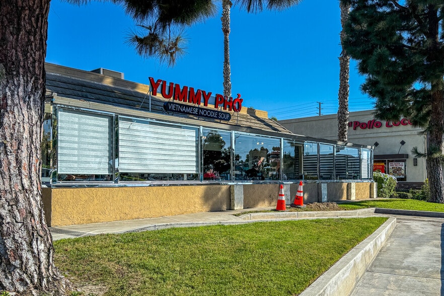 More Photos Of 11025-11095 Warner Ave, Fountain Valley Unknown For Lease