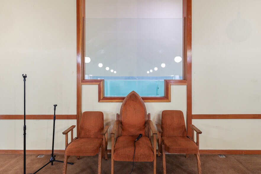 More Photos Of 1415 E Ramsey St, Banning Religious Facility For Lease