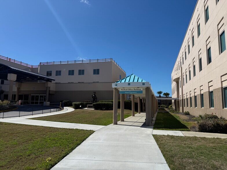 More Photos Of 14100 Fivay Rd, Hudson Medical For Sale