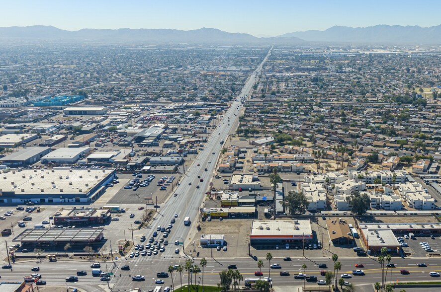 More Photos Of 4301 W Indian School Rd, Phoenix Office For Sale