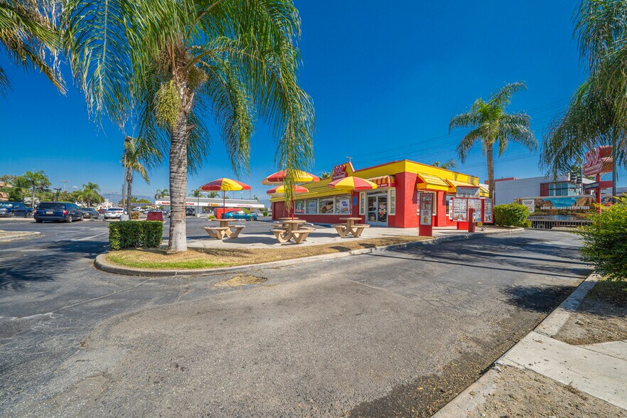 More Photos Of 821-833 W Valley Blvd, Colton General Retail For Sale