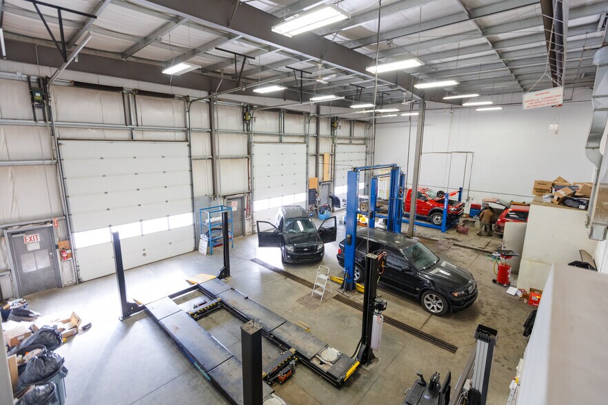 More Photos Of 4931 80 St, Red Deer Industrial For Sale
