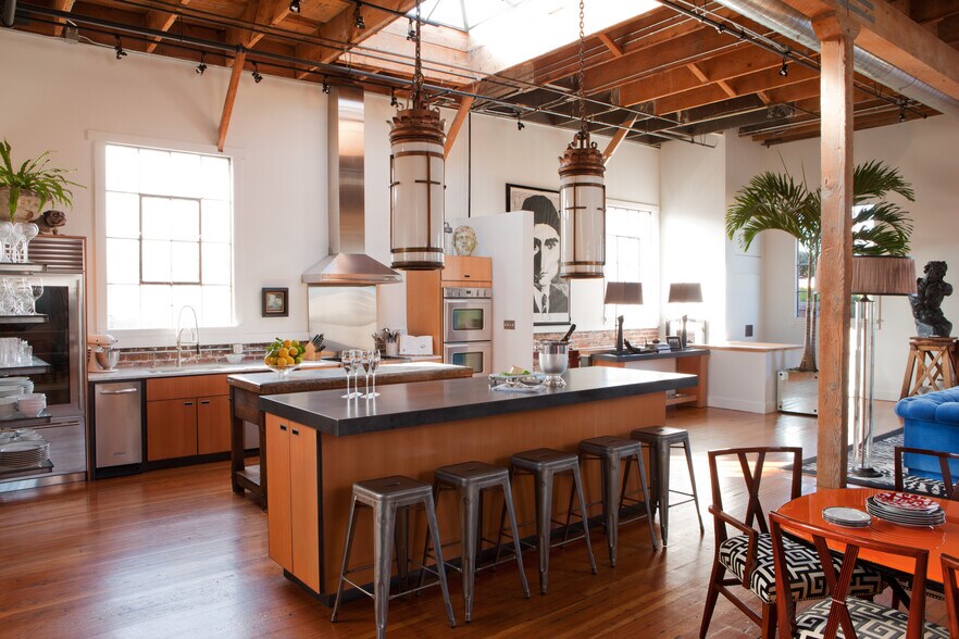 More Photos Of 308-310 7th St, San Francisco Office For Sale