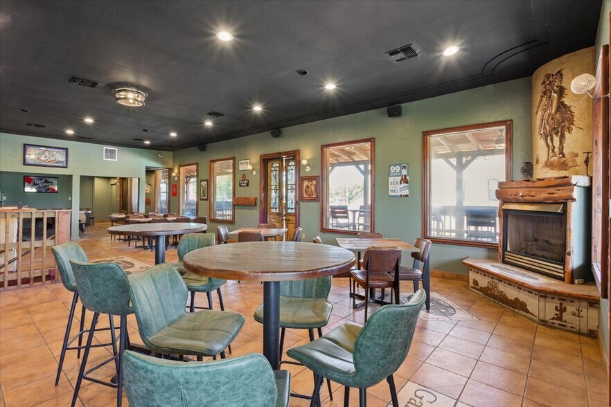 More Photos Of 128 N Pecan, Hico Restaurant For Sale