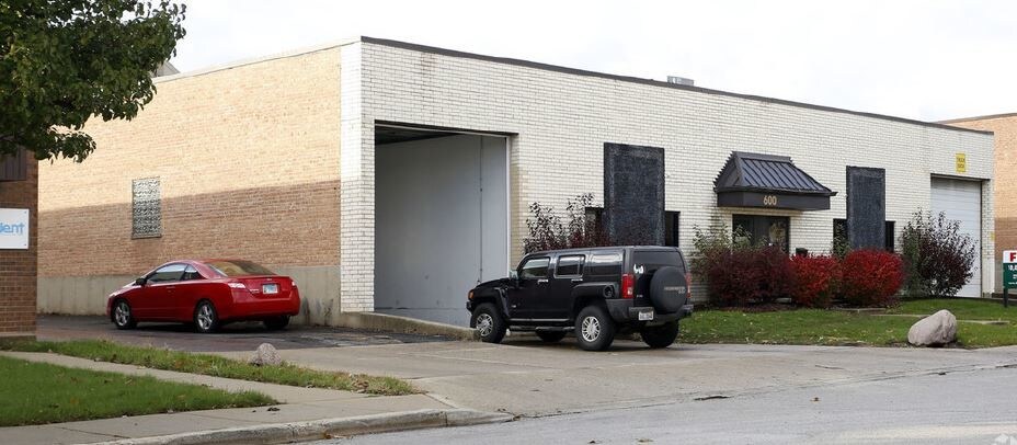 Primary Photo Of 590-600 Bonnie Ln, Elk Grove Village Warehouse For Lease