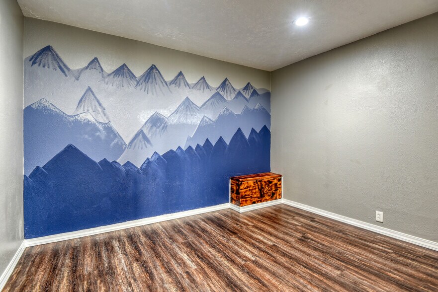 More Photos Of 10525 E Main Ave, Spokane Valley Office For Sale