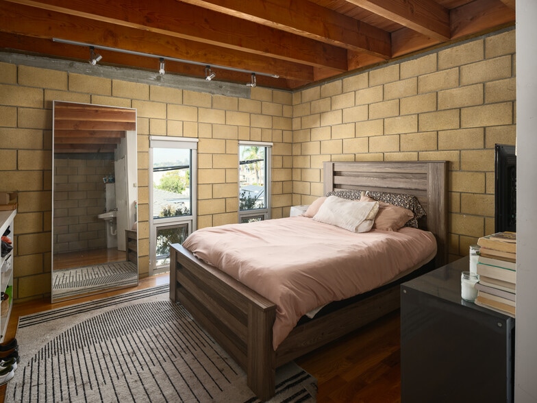 More Photos Of 2202 30th St, San Diego Apartments For Sale