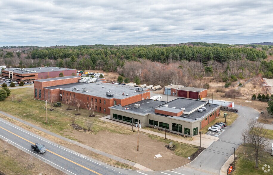 More Photos Of 78 Barnum Rd, Devens Light Manufacturing For Lease