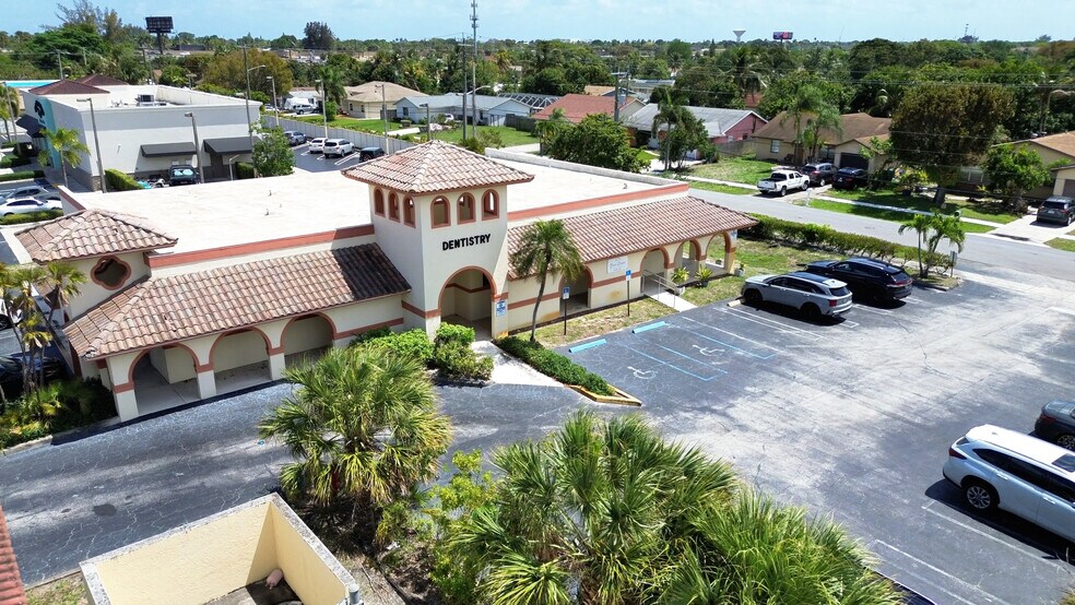 Primary Photo Of 650 W Boynton Beach Blvd, Boynton Beach Medical For Sale