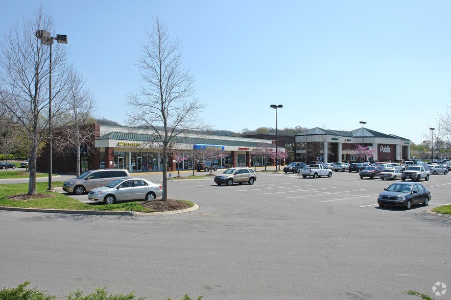 Primary Photo Of 2020 Fieldstone Pkwy, Franklin Unknown For Lease