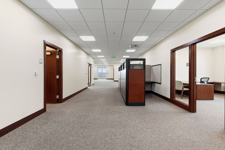 More Photos Of 180 N University Ave, Provo Office For Sale