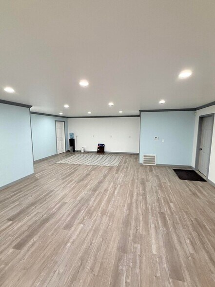 More Photos Of 232 Main St, Otho Storefront For Sale