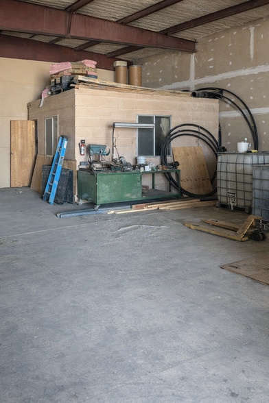 More Photos Of 35801 Pacific Ave, Galeton Warehouse For Sale